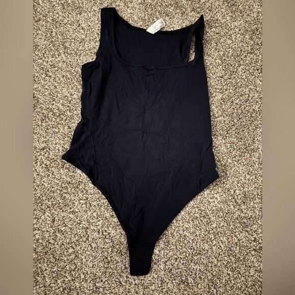 Lululemon Athletica Navy square neck Bodysuit - Picture 1 of 3